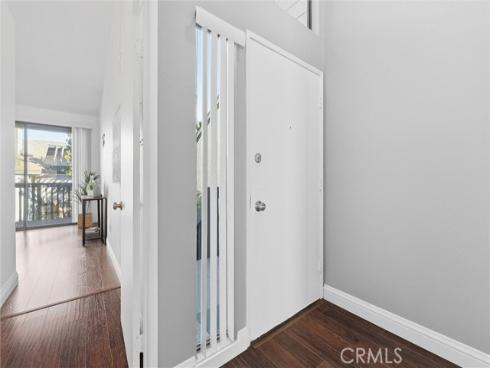 2516 W Macarthur  j , Santa Ana, CA