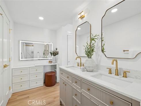 10222  Deerhill  , Santa Ana, CA