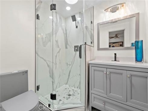 2101 N Westwood   Avenue, Santa Ana, CA