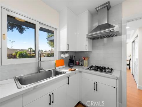 2101 N Westwood   Avenue, Santa Ana, CA