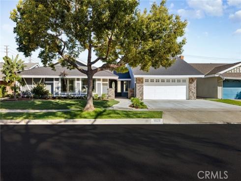 1529 Catalina Avenue