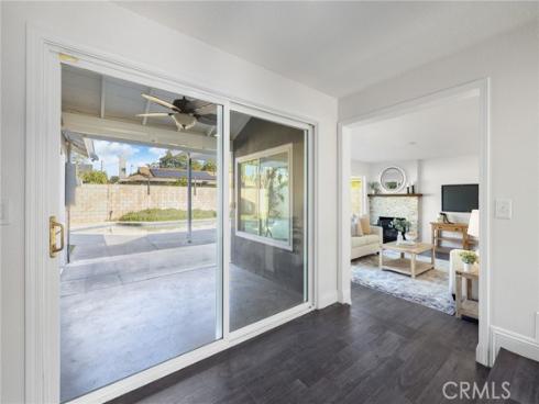 1529  Catalina   Avenue, Santa Ana, CA