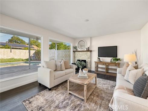 1529  Catalina   Avenue, Santa Ana, CA