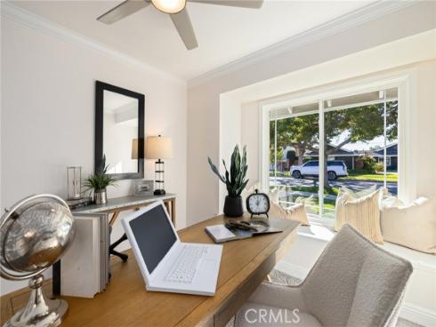 1529  Catalina   Avenue, Santa Ana, CA