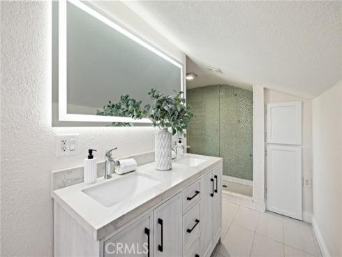 1529  Catalina   Avenue, Santa Ana, CA