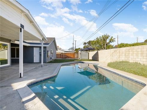 1529  Catalina   Avenue, Santa Ana, CA