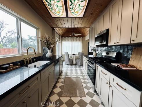 505 E Bishop  , Santa Ana, CA