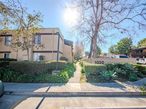 1030 W Macarthur  23 , Santa Ana, CA