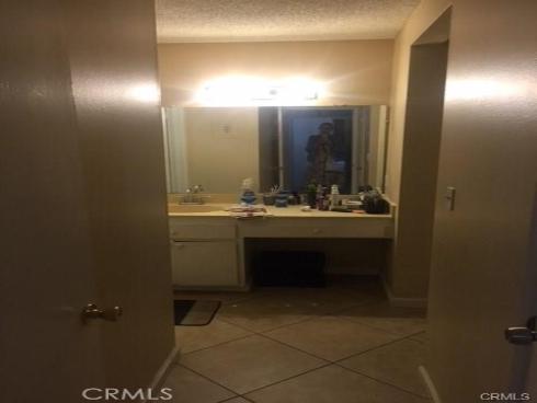 801 S Lyon A111 Street, Santa Ana, CA