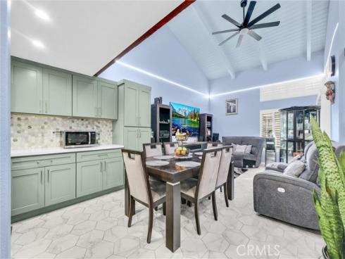 2520 N Tustin  B , Santa Ana, CA