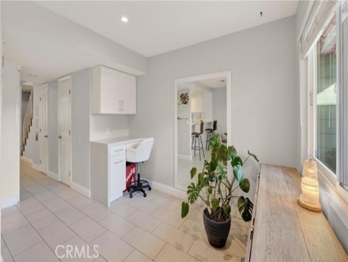 809 N Spurgeon 2 Street, Santa Ana, CA