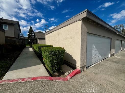 2910 Bradford Place, Santa Ana, CA
