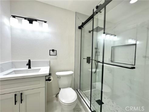 200 Carriage B , Santa Ana, CA