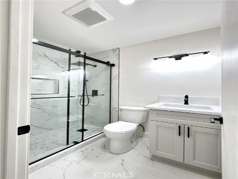 200 Carriage B , Santa Ana, CA