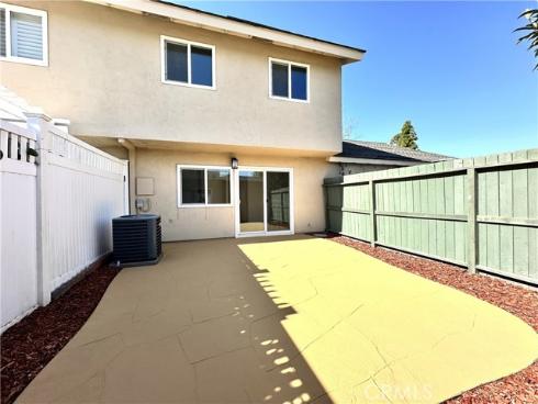 200 Carriage B , Santa Ana, CA