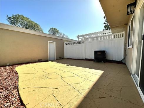 200 Carriage B , Santa Ana, CA