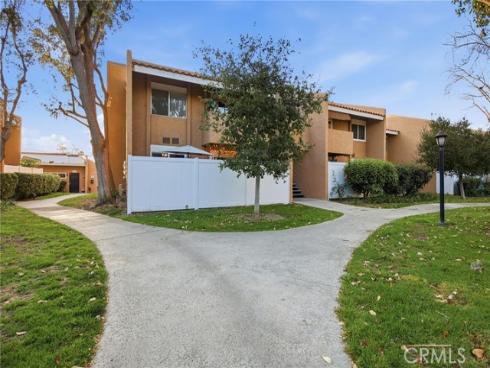 1101 W. Macarthur 229