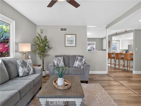 1610 E 20th   Street, Santa Ana, CA