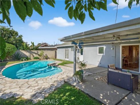 1610 E 20th   Street, Santa Ana, CA