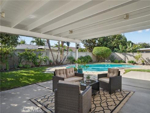 1610 E 20th   Street, Santa Ana, CA