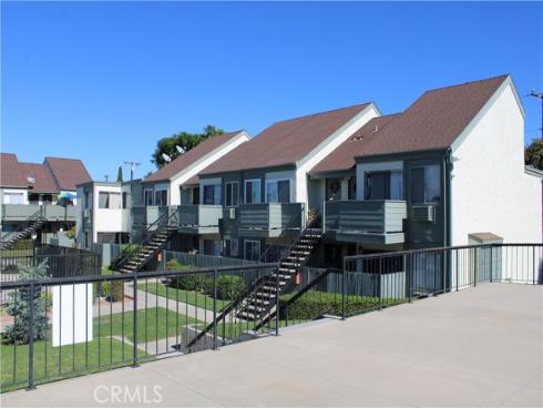 635 N Bristol  , Santa Ana, CA