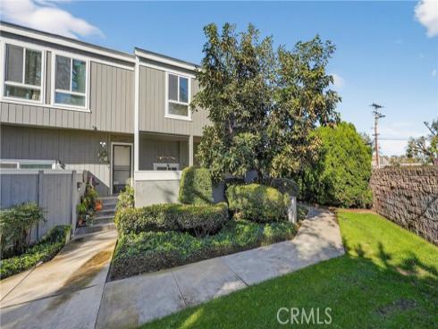 2600 W Segerstrom  D  Avenue, Santa Ana, CA