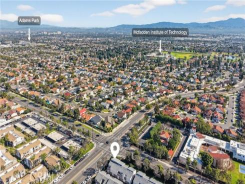 2600 W Segerstrom  D  Avenue, Santa Ana, CA