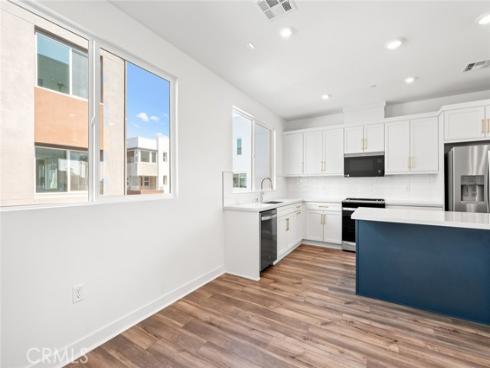 609  S Lyon   Street, Santa Ana, CA