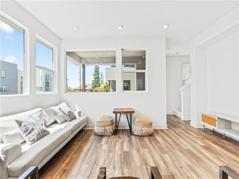 609  S Lyon   Street, Santa Ana, CA