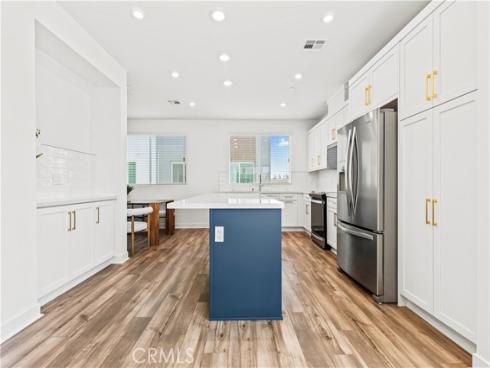 609  S Lyon   Street, Santa Ana, CA