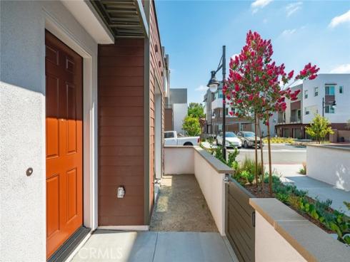 609  S Lyon   Street, Santa Ana, CA