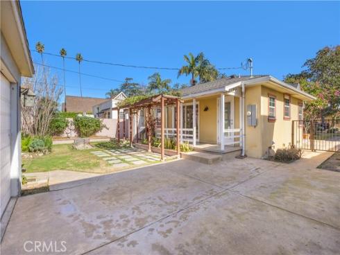 2416  Poinsettia   Street, Santa Ana, CA