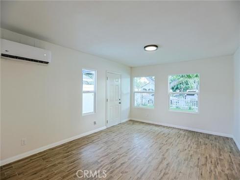 122 N Bewley   Street, Santa Ana, CA