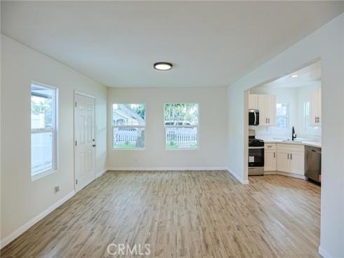 122 N Bewley   Street, Santa Ana, CA