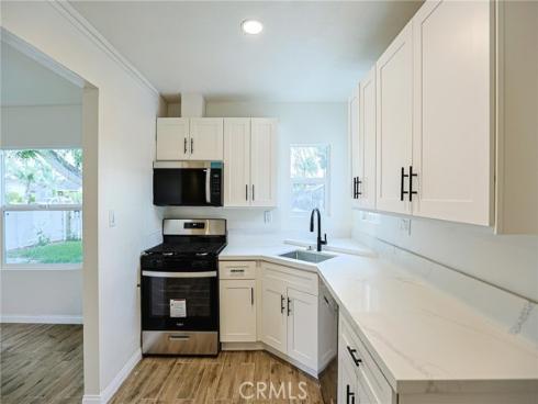 122 N Bewley   Street, Santa Ana, CA