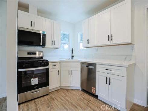 122 N Bewley   Street, Santa Ana, CA