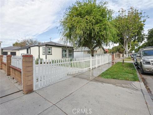 122 N Bewley   Street, Santa Ana, CA