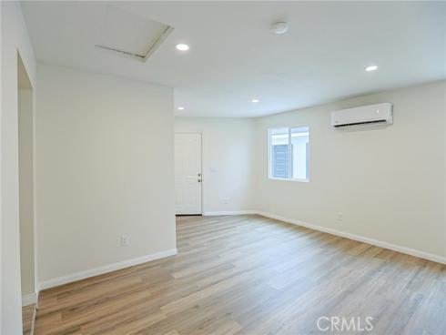 122 N Bewley   Street, Santa Ana, CA