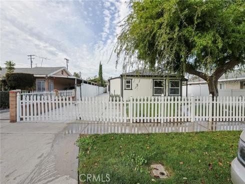 122 N Bewley   Street, Santa Ana, CA