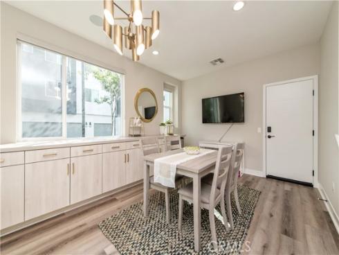 824  s harbor blvd  , Santa Ana, CA