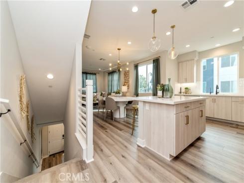 824  s harbor blvd  , Santa Ana, CA