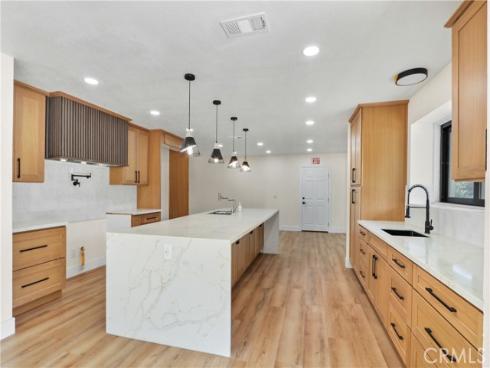 1216 W River  , Santa Ana, CA