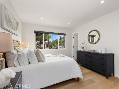 1725 W Harvard   Street, Santa Ana, CA