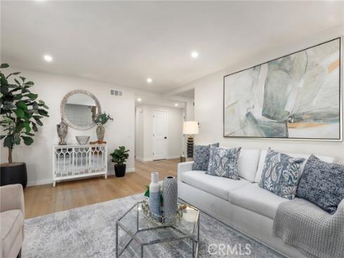 1725 W Harvard   Street, Santa Ana, CA