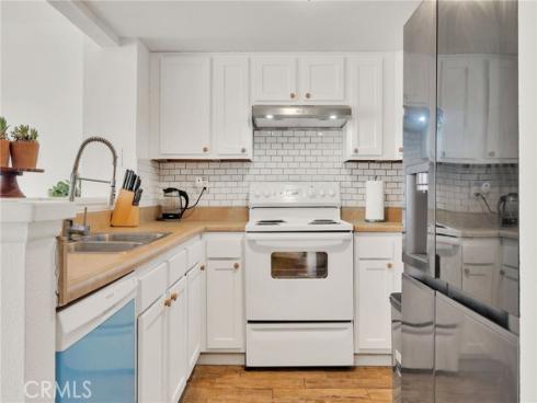 300 E. Chestnut Ave. Unit 205