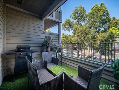 300 E Chestnut Ave. Unit #205, Santa Ana, CA
