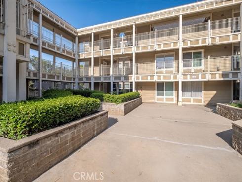 300 E Chestnut Ave. Unit #205, Santa Ana, CA
