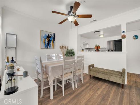 300 E Chestnut Ave. Unit #205, Santa Ana, CA