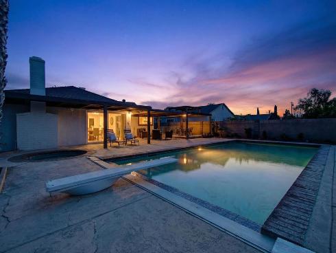 2610 N Deodar  , Santa Ana, CA