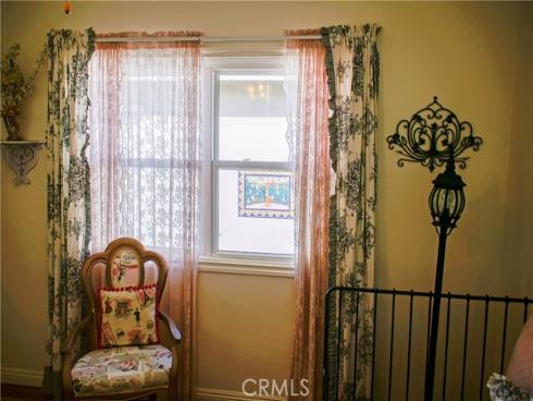 2019 Valencia , Santa Ana, CA